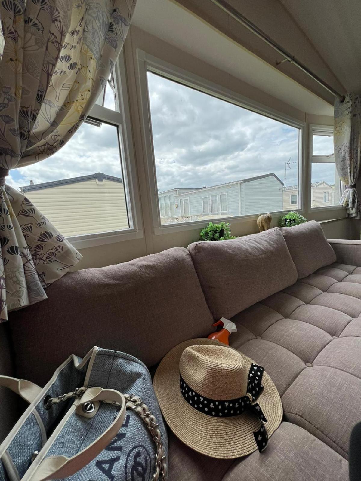 Luxurious Three Bedroom Caravan Jaywick Sands Exterior foto